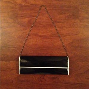 ISO! Iam looking for this Aldo clutch.